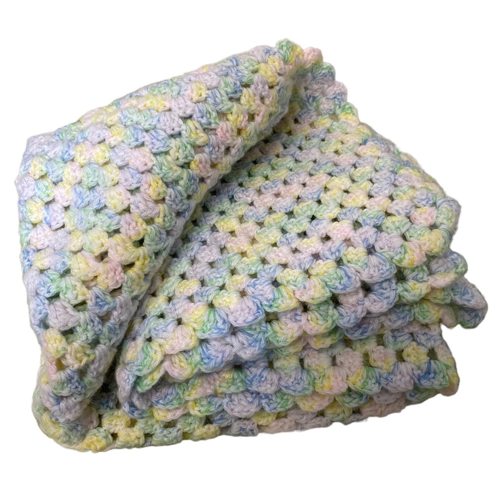 Crochet Pastel Soft Scallop Edge Baby Receiving Car Seat Blanket 34”x36”